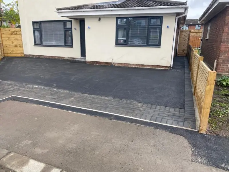 Tarmac Gallery